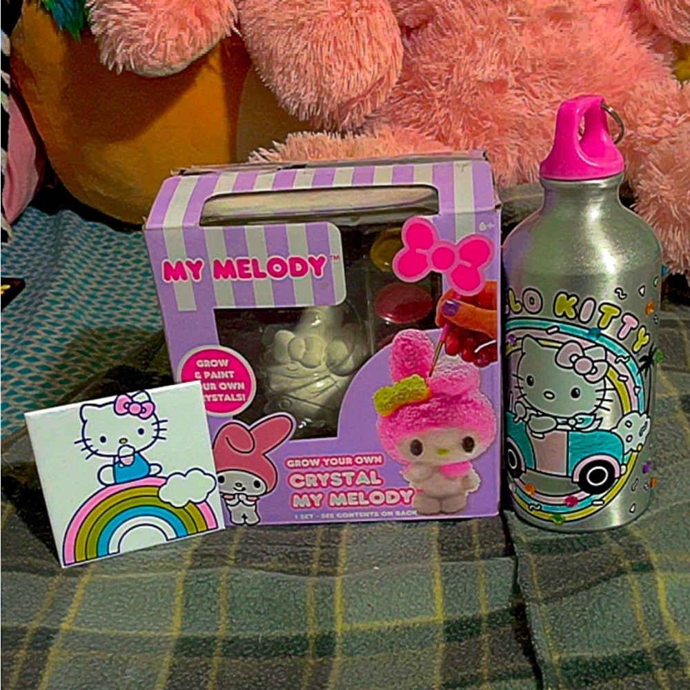Sanrio my melody crystal water paint and hello kitty water bottle ( magnet free)
